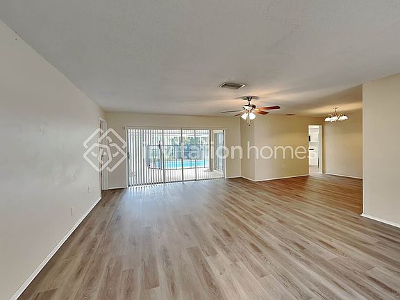 4th image of 8484 NW 20th Ct