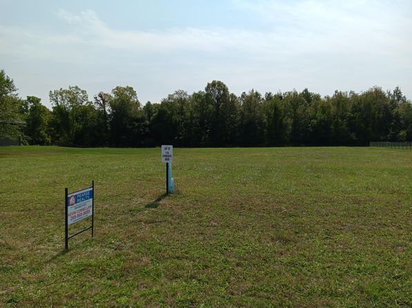 119 Stone Gate Dr, Battle Creek, MI 49015