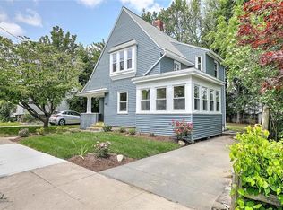21 Glenwood Ave, Pawtucket, RI 02860