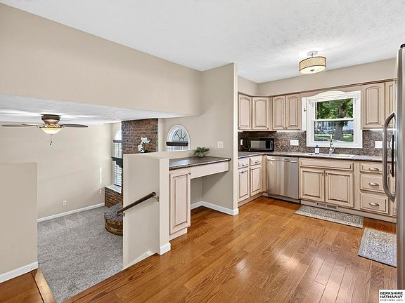 5th image of 13629 Montclair Dr