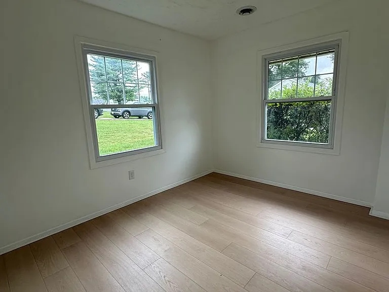 16 Marshal Ln — Photo 11