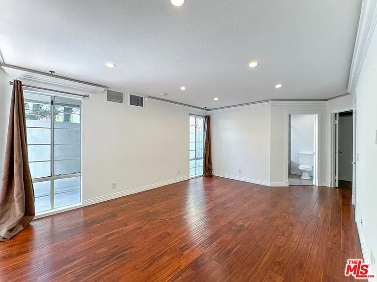 1733 Malcolm Ave #7 — Photo 17