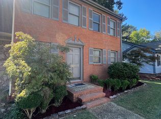 621 Cahaba Manor Trl, Pelham, AL 35124