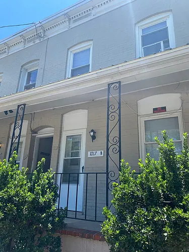 1017 W Leigh St Photo 1