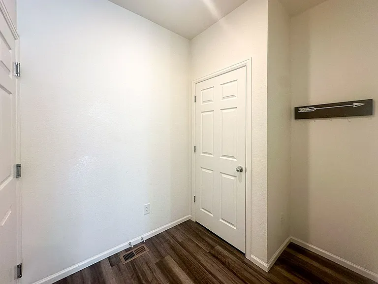 17430 Pacific Peak Cir — Photo 25