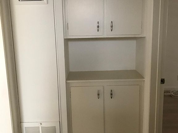 5th image of 1425 S Bundy Dr APT 9
