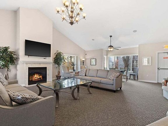3rd image of 6195 Walnut Ln