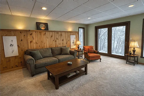 2470 Crooked Lake Rd — Photo 17