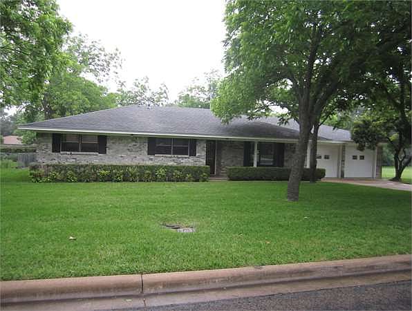 1st image of 3405 Pecan Dr