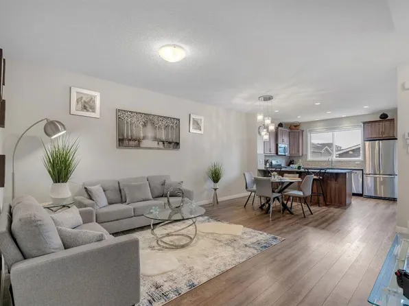 77 S Red Sky Way NE, Calgary, AB T3N 0X6