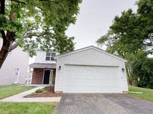 637 Oswego Dr, Carol Stream, IL 60188