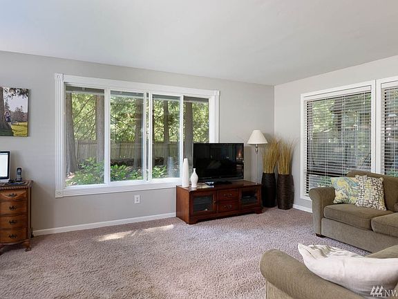 5th image of 2505 230th Ave NE