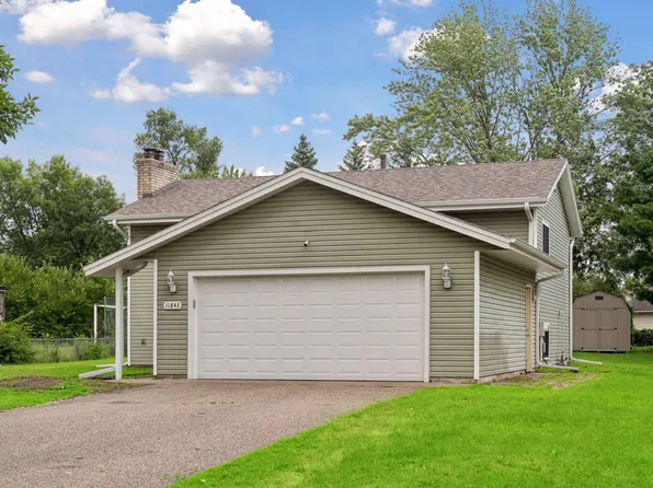 11843 Marigold St NW, Coon Rapids, MN 55433