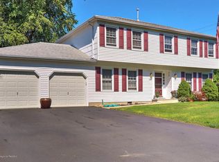 136 Jeff Ct, Toms River, NJ 08753