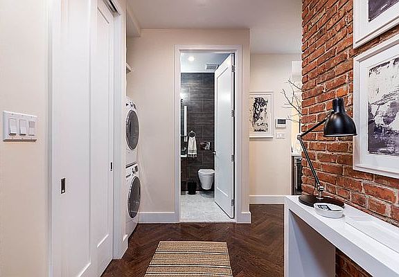 5th image of 941 Washington Ave #726