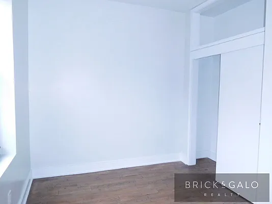 Rented by BRICK & GALO REALTY CORP | media 22