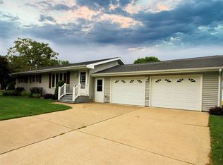 201 Rock St, Chaseburg, WI 54621