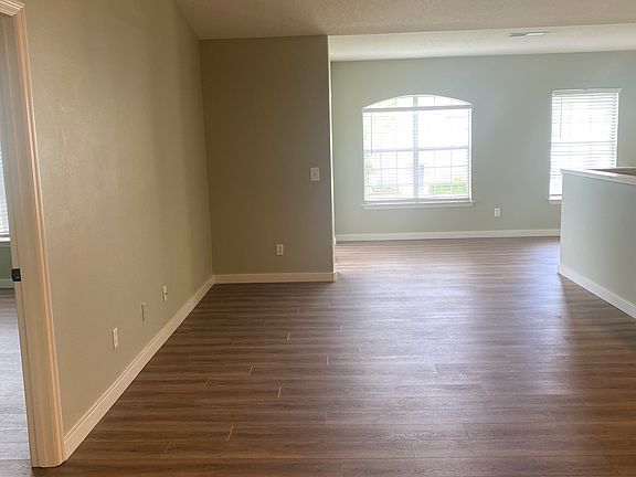 3rd image of 897 Fording Island Rd APT 1308