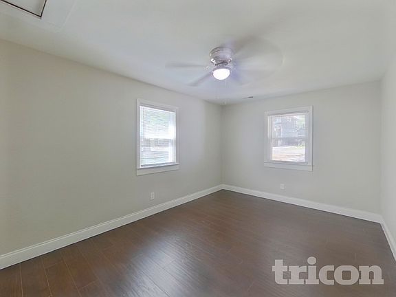 5th image of 1724 Logie Ave