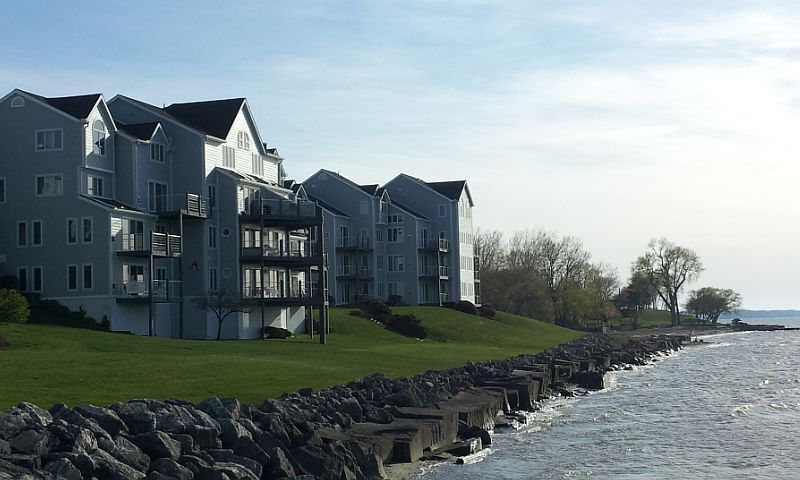 1st image of 332 Grand Hbr