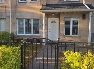19 Rosebank Dr #1003, Toronto, ON M1B 5Z2