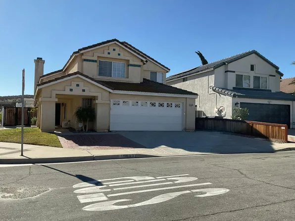 15599 Carrera Dr, Fontana, CA 92337