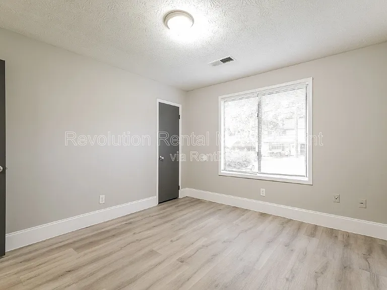 1158 Pinedale Cir NW — Photo 13