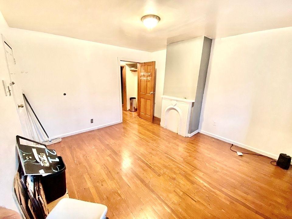 1st image of 225 Madison St #3