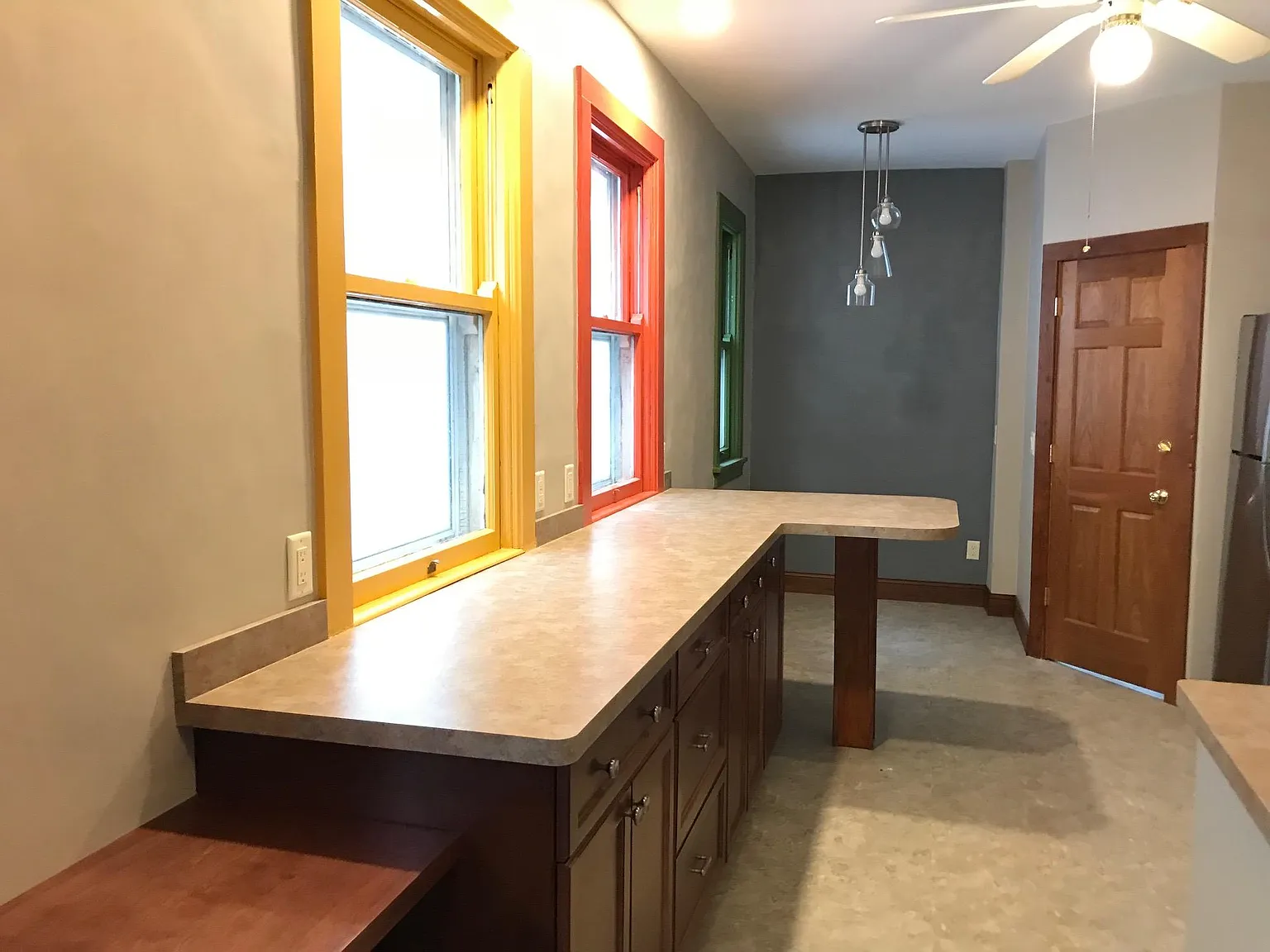 840 Spaight St — Photo 2