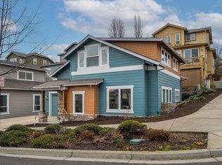 946 Stoneridge Ave, Ashland, OR 97520