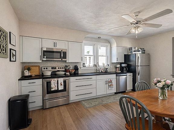 5th image of 508 Stiening St