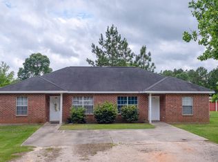 14 Herb Gentry Rd, Poplarville, MS 39470
