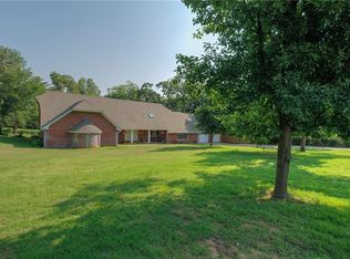 2605 Old Farm Rd, Edmond, OK 73013