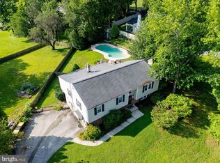 271 Beacon Dr, Phoenixville, PA 19460