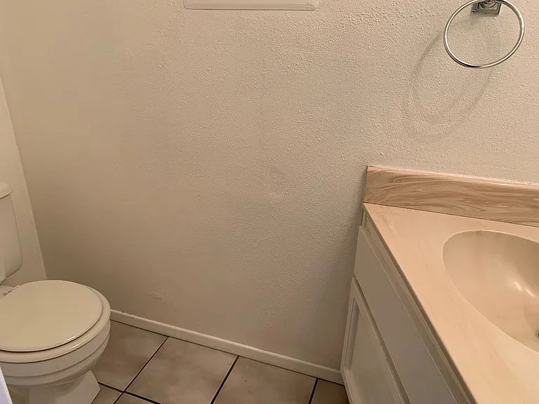 286 W Palomino Dr #115 — Photo 5
