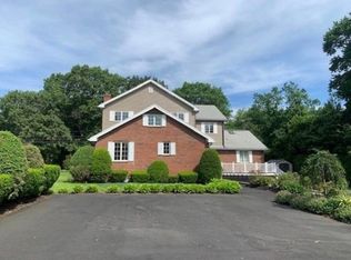 859 Emerson Gardens Rd, Lexington, MA 02420