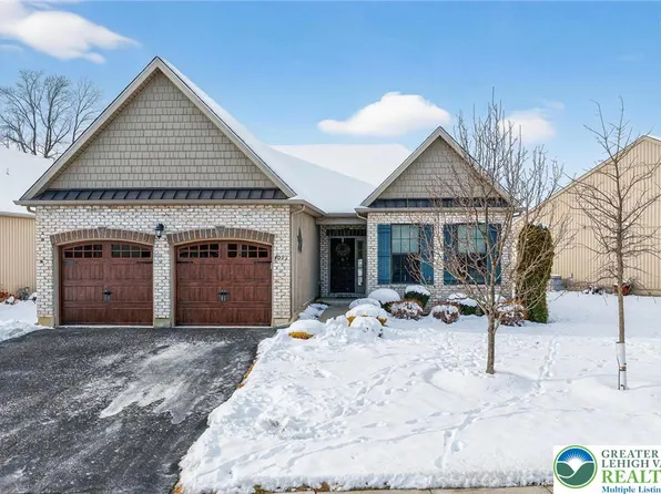4093 Clearbrook Rd, Emmaus, PA 18049