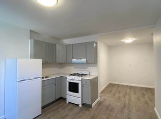 221 Smith St APT 2R, Brooklyn, NY 11201