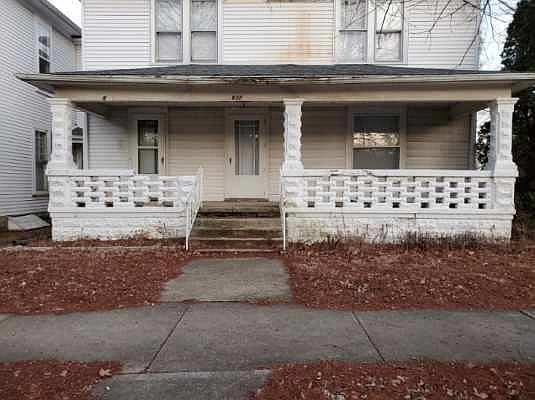 1st image of 632 S Main Ave