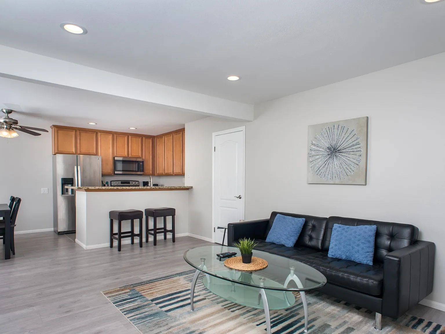 3454 Castle Glen Dr — Photo 1
