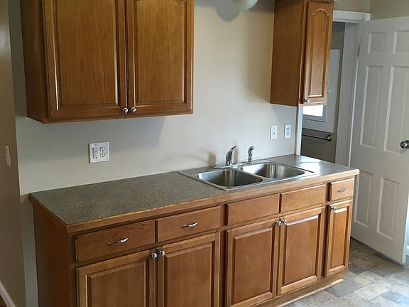 4th image of 4144 Prospect St #3