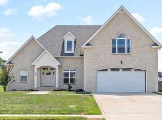 1353 Apple Blossom Rd, Clarksville, TN 37042