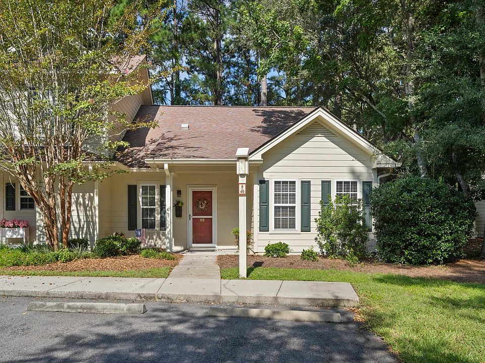 1st image of 1789 Club Circle Dr. #6-40