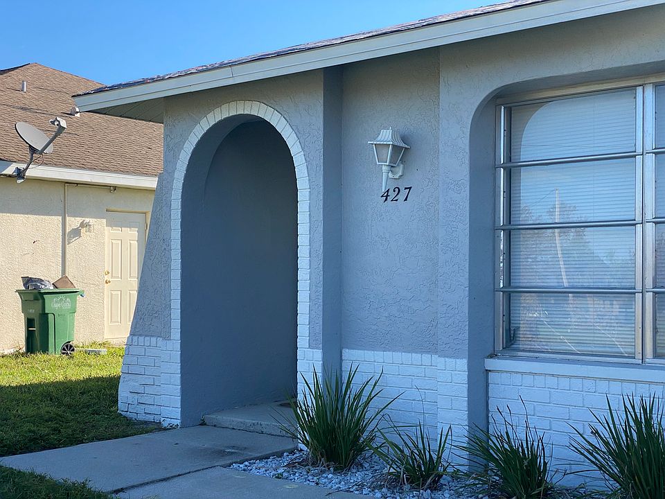 1st image of 427 SE 23rd Pl