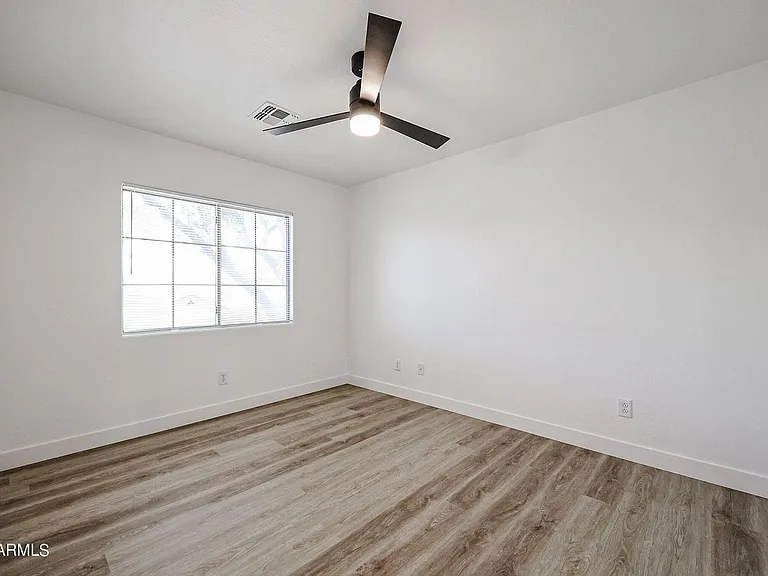 39768 N High Noon Way — Photo 27