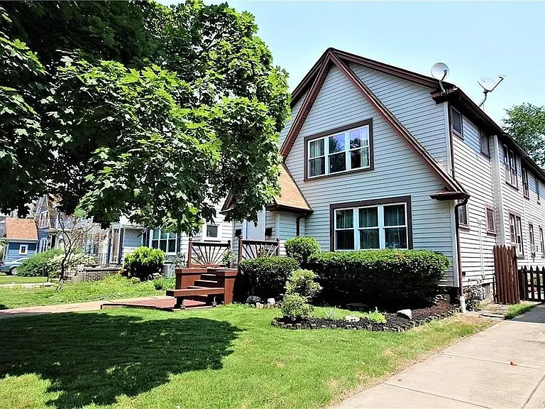 184 Hamilton Dr — Photo 9
