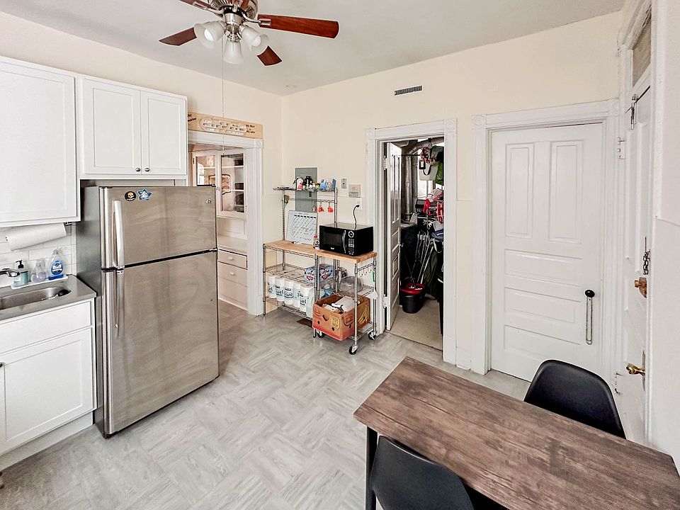 1st image of 3528 N Wilton Ave #2
