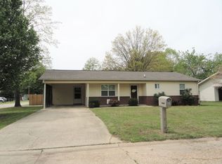 617 Oak St, Kennett, MO 63857