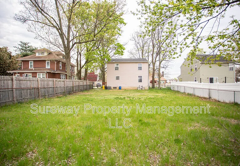 5729 Irving Ave — Photo 30