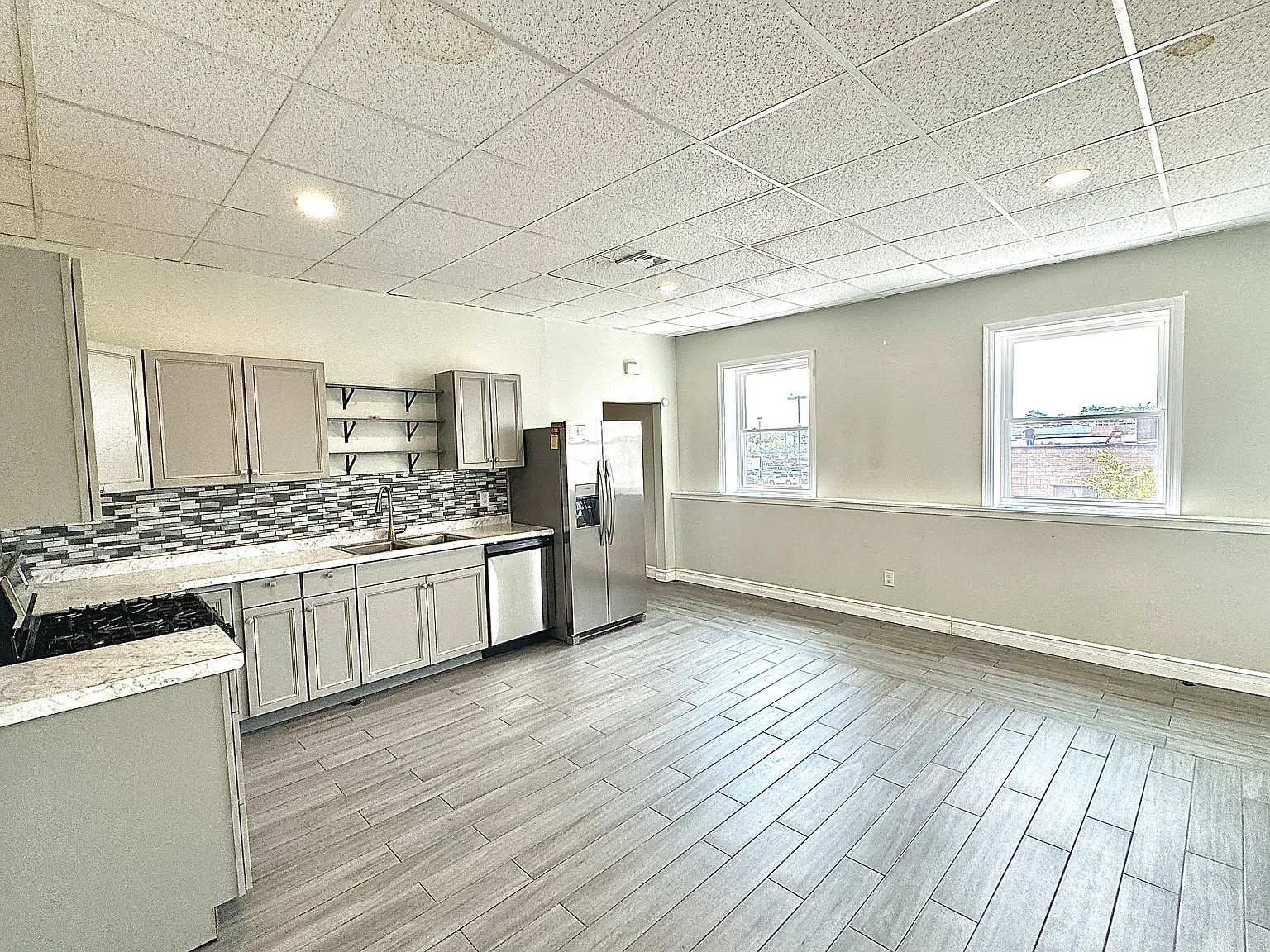 2 bed, 1000 sqft, $2,700 — Photo 4